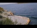 Ferienwohnungen Ljubi - 20 m from beach: A1(4+1), A2 Crveni(2+2), A3 Zeleni(2+2) Vinisce - Riviera Trogir  - Strand