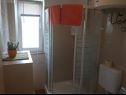 Ferienwohnungen Fuzi - 50 m from sea: A1(2+1), SA4(2) Bibinje - Riviera Zadar  - Ferienwohnung - A1(2+1): Badezimmer mit Toilette