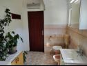 Ferienwohnungen Andela - comfortable and affordable A1(4+2) Mali Iz (Insel Iz) - Riviera Zadar  - Ferienwohnung - A1(4+2): Badezimmer mit Toilette
