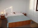 Ferienwohnungen Kuzma - afordable A1(2+2), A2(3), SA3(2) Nin - Riviera Zadar  - Ferienwohnung - A1(2+2): Schlafzimmer