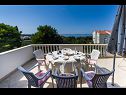 Ferienwohnungen Pupa - nice family apartments: A1 Dora(4+1), A2 Mihael(4+1), A3 Tea(2+1) Petrcane - Riviera Zadar  - Ferienwohnung - A1 Dora(4+1): Balkon