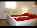 Ferienwohnungen Almond A1(2+2), A2(4+2), A3(4+2) Vir - Riviera Zadar  - Ferienwohnung - A1(2+2): Schlafzimmer