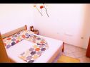Ferienwohnungen Almond A1(2+2), A2(4+2), A3(4+2) Vir - Riviera Zadar  - Ferienwohnung - A3(4+2): Schlafzimmer