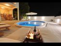 Ferienwohnungen Max - luxurious with pool: A1(6+2) Zadar - Riviera Zadar  - Haus