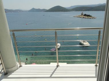 Ferienwohnungen At the sea - 5 M from the beach : A1(2+3), A2(2+2), A3(8+2), A4(2+2), A5(2+2), A6(4+1) Klek - Riviera Dubrovnik 