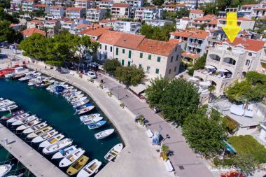 Ferienwohnungen und Zimmer Hope - 30m to the sea & seaview: R1(3), R3(3), A2(3), A4(4) Brela - Riviera Makarska 