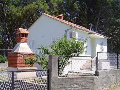 Ferienhaus VEKY - 50m from sea: Holiday House H(4+2) Susica - Insel Ugljan  - Kroatien